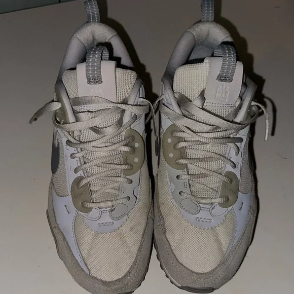 WMNS AIR MAX 90 FUTURA
"Summit White / Pure Platinum" - Picture 2 of 3